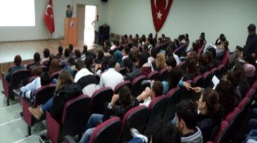 Bayrami&ccedil;&rsquo;te Hasta Hakları Konferansı