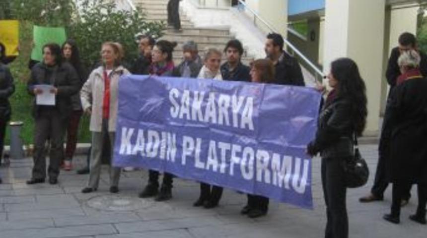 İkisi Polis M&uuml;d&uuml;r&uuml; 35 Sanığın Yargılandığı Istismar Davasına Devam Edilecek