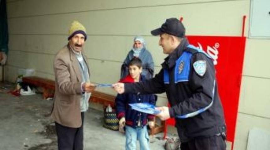 Polislerden Dolandırıcılık Uyarısı