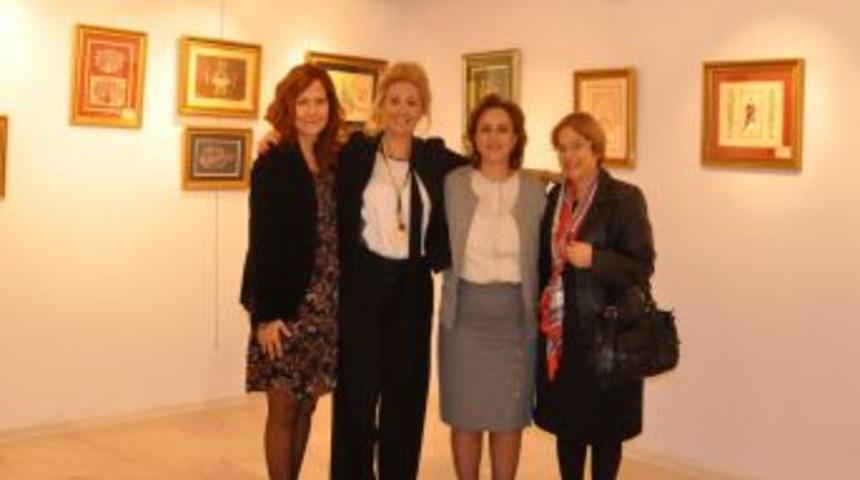 Uludağ &Uuml;niversitesi'nde Ince Kağıt Oymacılığı Sergisi A&ccedil;ıldı