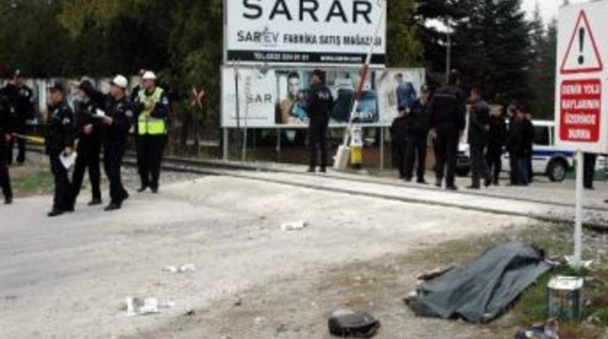 Yolcu Treninin &Ccedil;arptığı Kadın Hayatını Kaybetti