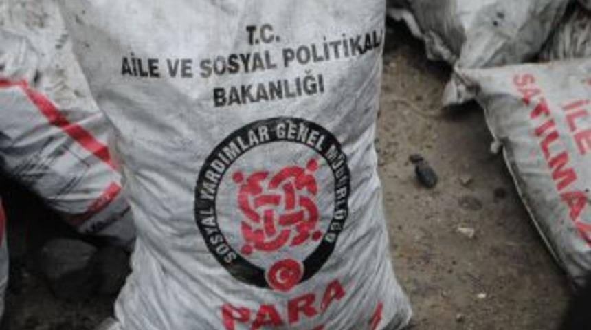 Hakkari&rsquo;de 25 Bin Aile K&ouml;m&uuml;r Dağıtılıyor
