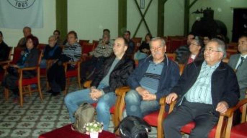 Burhaniye&rsquo;de Zeyfod&rsquo;un Fotoğraf&ccedil;ılık Kursu İlgi G&ouml;rd&uuml;