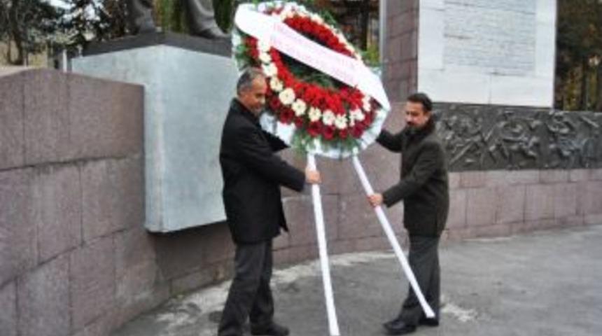 Bilimsel Diş Hekimliğinin 104. Yılı