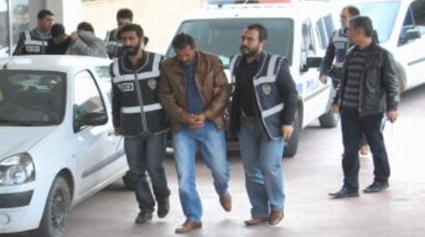 Şanlıurfa'da Gasp Olayı: 5 G&ouml;zaltı