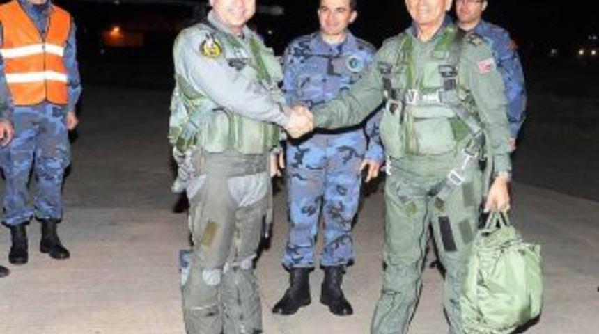 Hava Kuvvetleri Komutanı Erten, F-16 U&ccedil;ağıyla Sınırı Denetledi