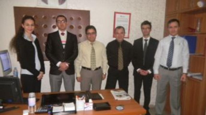 Vergi Dairesi Personelinden K&ouml;ylere K&uuml;t&uuml;phane Kurma Kampanyası