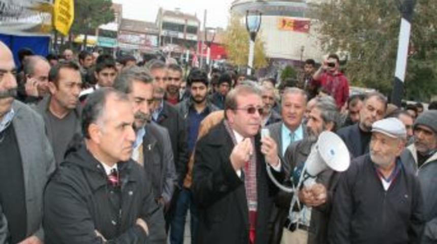 &quot;Flama Yakma Olayı Bir An Önce Aydınlatılmalı&quot;