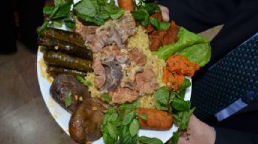 Bulguru Y&uuml;zyılın &Uuml;r&uuml;n&uuml; Yapmak I&ccedil;in Bir Araya Geldiler