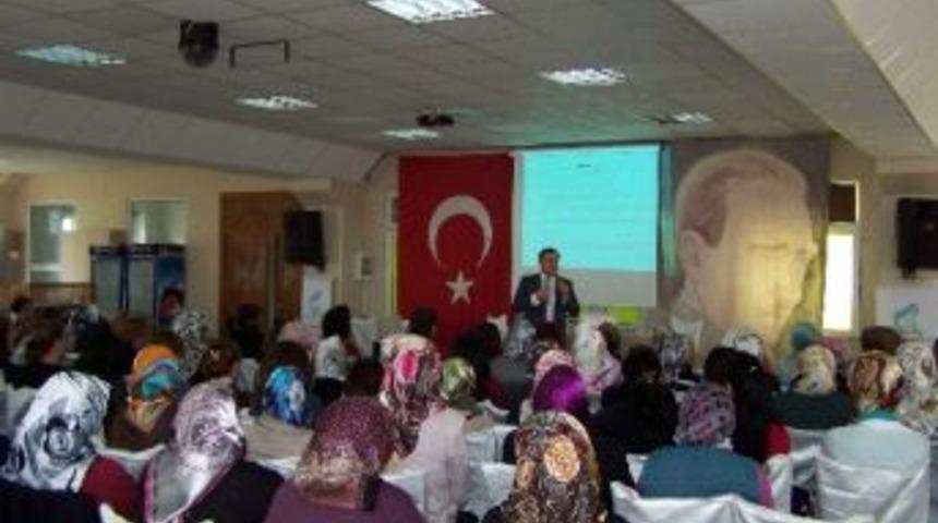 Ak Parti Kadın Kolları&rsquo;ndan &ldquo;a&rsquo;dan Z&rsquo;ye Kadın Sağlığı&rdquo; Semineri