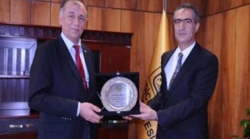 Dü Devlet Konservatuarı Müdürlüğü Görev Teslim Töreninde Duygusal Anlar Yaşandı