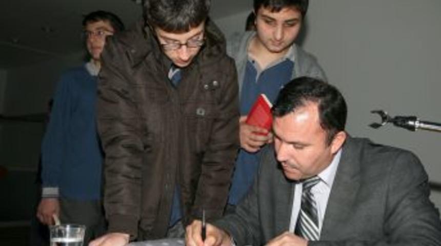 &Ouml;zel Kızılırmak Anadolu Ve Fen Lisesi'nde Mehmet Akif Ersoy Konuşuldu