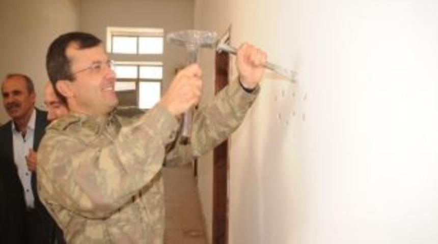 Cizre&rsquo;de Tarihi İ&ccedil; Kale'de Restorasyon &Ccedil;alışmaları Başlatıldı