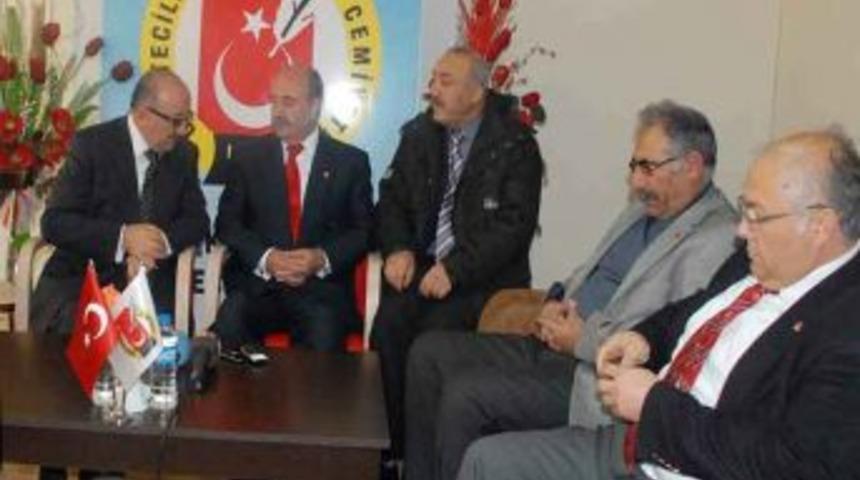 CHP İl Başkanı Atila, Kayseri Gazeteciler Cemiyeti'ni Ziyaret Etti