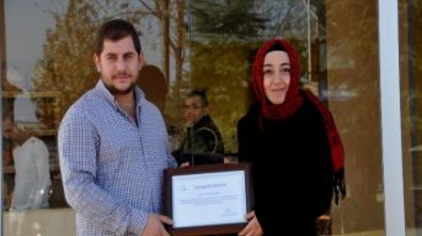 Başiskele&rsquo;de Estetik Cepheye Teşekk&uuml;r Belgesi