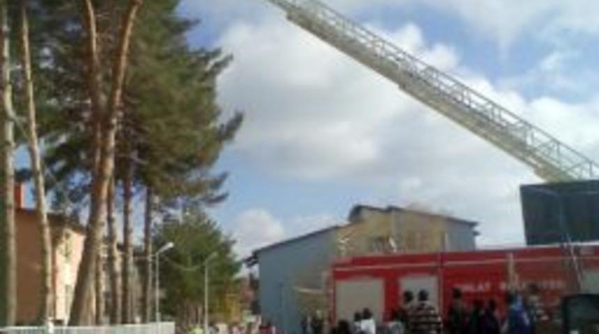 İtfaiye Bu Defa &Ccedil;ocukları Sevindirdi