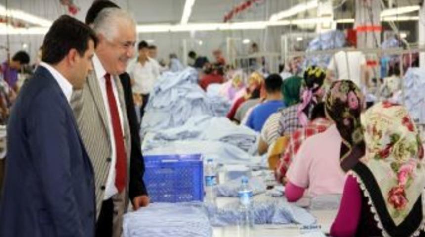 Toks&ouml;z&rsquo;den Tekstil Fabrikasına Ziyaret