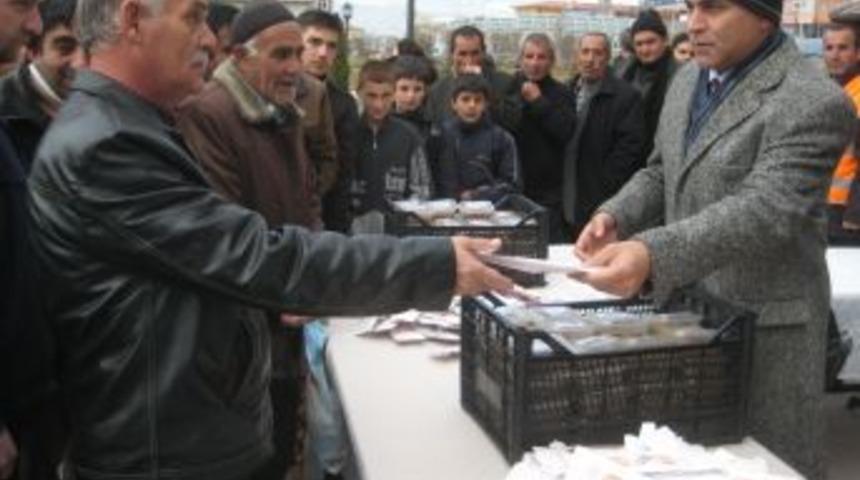 Yakutiye Belediyesi 50 Bin Aşura Dağıttı