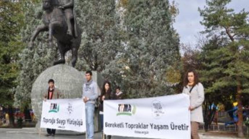 Tema Vakfı Kırklareli İl Temsilcisi Ali Haluk Korur &ldquo;toprak, Hava, Su Değerleri Bug&uuml;na Artık &Ccedil;ok &Ouml;nemli Birer Yaşam Unsuru Olarak D&uuml;nyadaki Yerini Almaktadır&rdquo; Dedi.