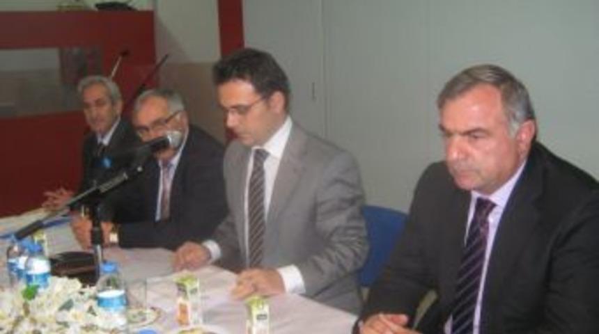 Kaymakamı  G&uuml;rsoy Muhtarlarla Biraraya Geldi,