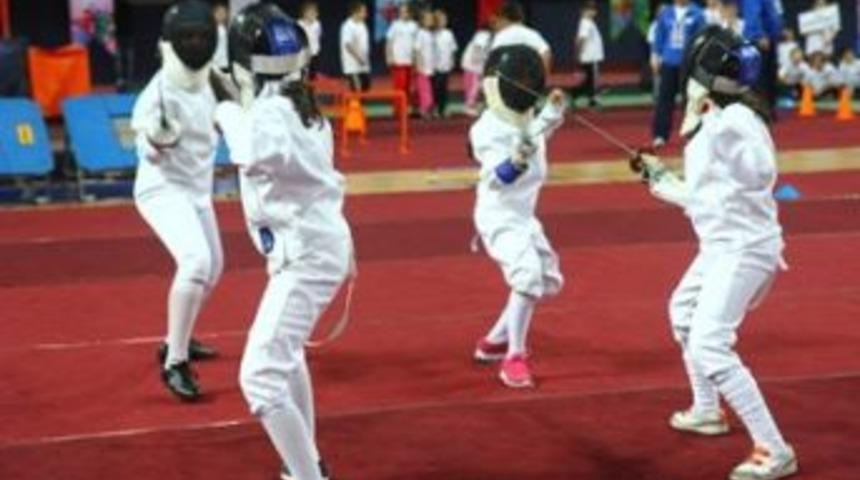 Kocaeli'de spor okulları a&ccedil;ılacak