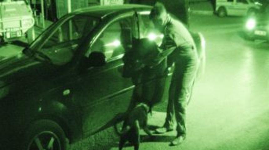 Kocaeli'nde Uyuşturucu Operasyonu: 3 G&ouml;zaltı