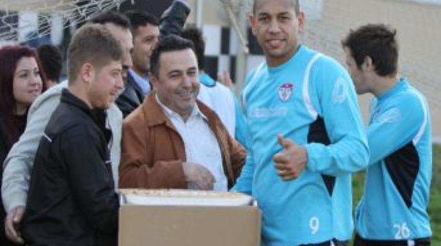 Taraftarlardan Manisaspor'a Ziyaret