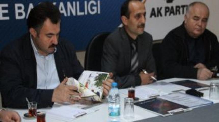 Akhisar Belediyesi, Ak Parti Mahalle Temsilcilerine İcraatlarını Anlattı