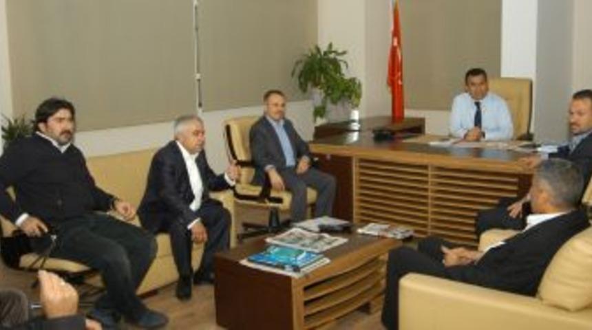 &Ccedil;ırak, &lsquo;STK&rsquo;lar k&ouml;pr&uuml; vazifesi g&ouml;r&uuml;yor&rsquo;