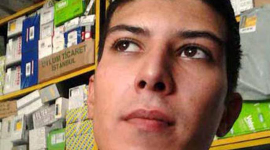 Bisikletle &ccedil;arpıp bı&ccedil;aklayıp &ouml;ld&uuml;rd&uuml;ler