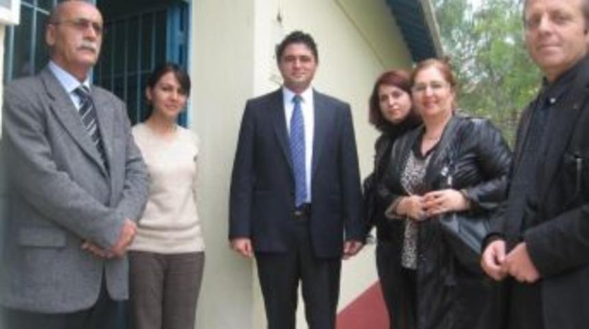 Aliağa Mhp'den &Ouml;ğretmenlere Ziyaret