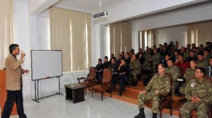 Jandarma Ve Polise İletişim Becerileri Eğitim Semineri