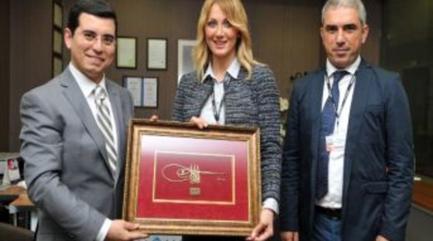 Başkan T&uuml;t&uuml;nc&uuml; D&uuml;nyag&ouml;z Hastanesi&rsquo;ni Ziyaret Etti