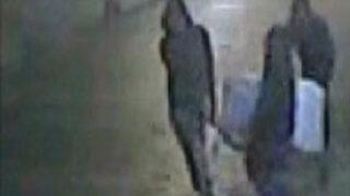 Çaldıkları kasayı hamallara taşıtmışlar