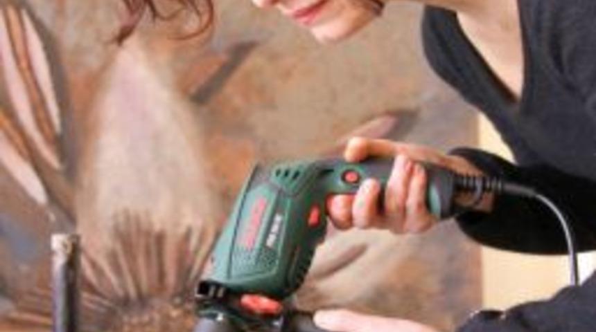 Öykülerine Resim Yapan Ressam