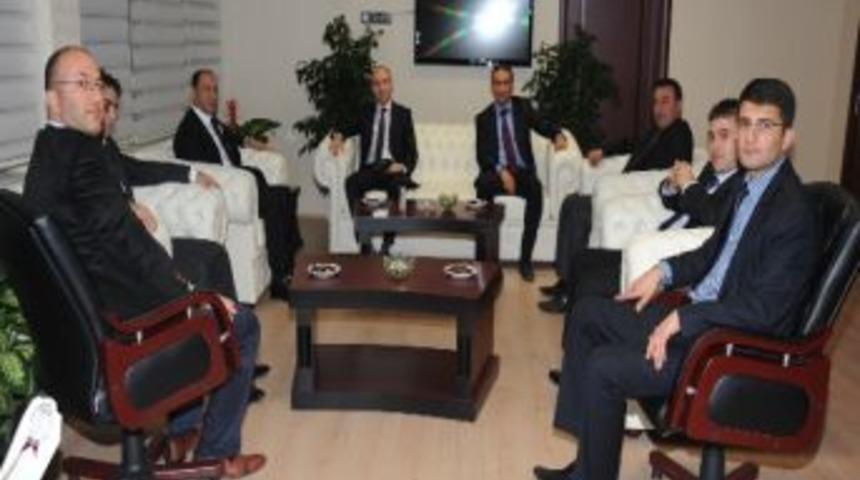 Kırşehir Ülkü Ocakları’ndan Emniyet Müdürlüğü’ne Ziyaret