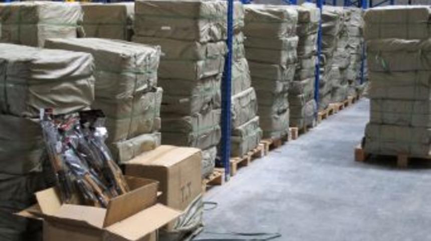 89 Bin 300 Adet Ka&ccedil;ak Oyuncak Silah Ele Ge&ccedil;irildi