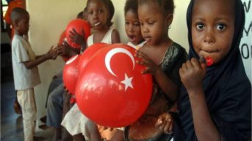 Sancak: T&uuml;rk Doktorları T&uuml;m D&uuml;nyanın Yardımına Koşuyor