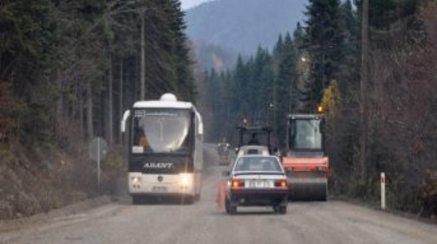 Abant Yolu Asfaltlanıyor