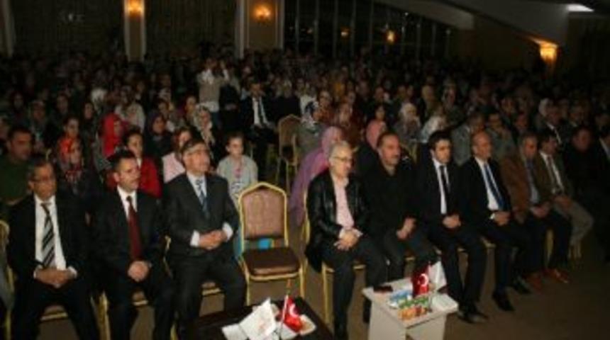 Değder &Ouml;ğretmenler G&uuml;n&uuml;n&uuml; Unutmadı