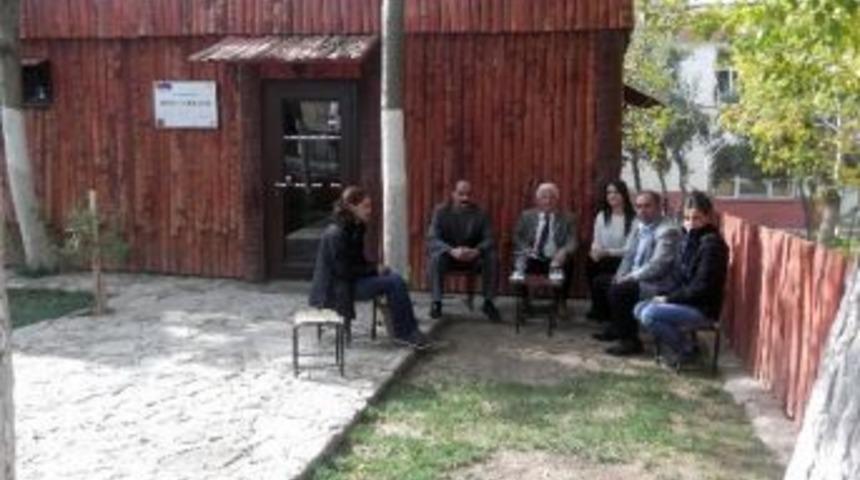 İl Genel Meclis Başkanı Aktan Gerc&uuml;ş&rsquo;te Eşitlik Merkezine Gitti