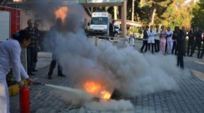 Kula Devlet Hastanesi'nde Yangın Tatbikatı