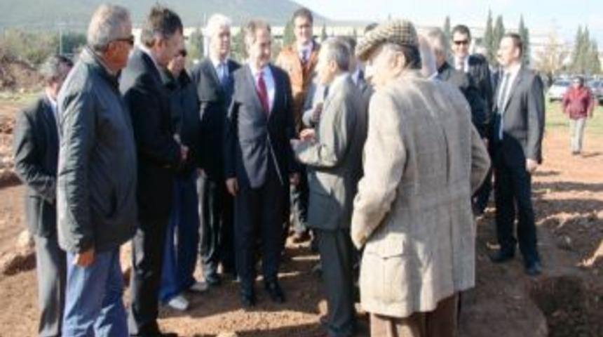 Bakan G&uuml;nay, Expo&rsquo;da Beş &Uuml;lkeyle Yarışıyoruz