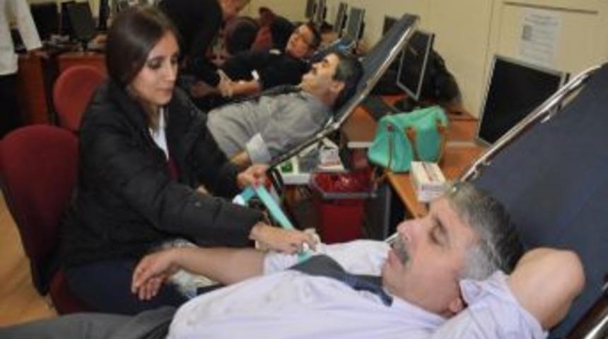 Soğuklar Kan Bağışını D&uuml;ş&uuml;rd&uuml;