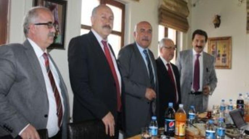 Prof. Dr. Fazıl &Ccedil;elik: &ldquo;demiryolu Projesini Sahiplenmeliyiz&rdquo;