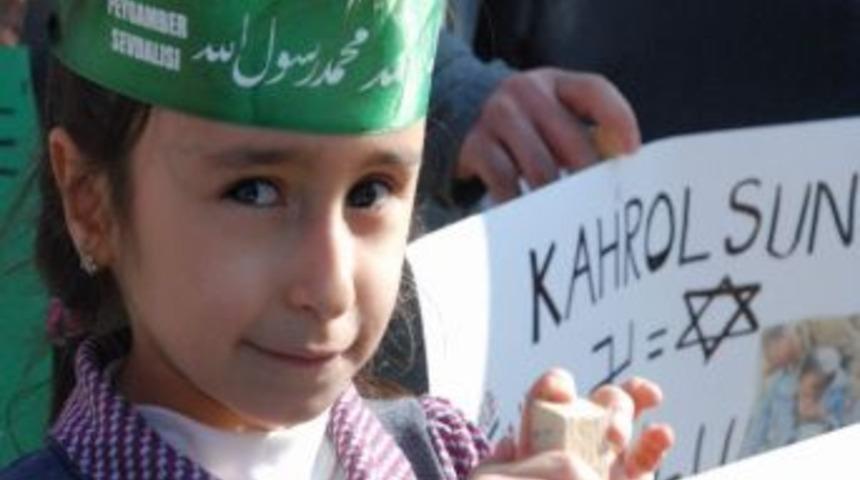 Filistin&rsquo;de &Ouml;lenler İ&ccedil;in Gıyabi Cenaze Namazı Kılındı