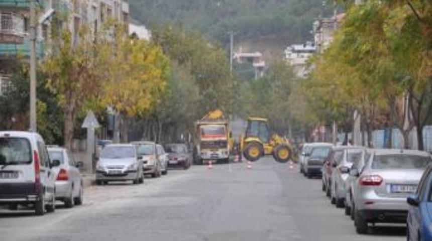Salihli Fevzipaşa Caddesi&rsquo;nde &Ccedil;alışmalar Tamamlandı