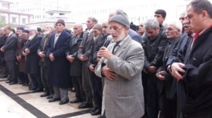 Malatya&rsquo;da Gazze'de &Ouml;lenler İ&ccedil;in Gıyabi Cenaze Namazı Kılındı