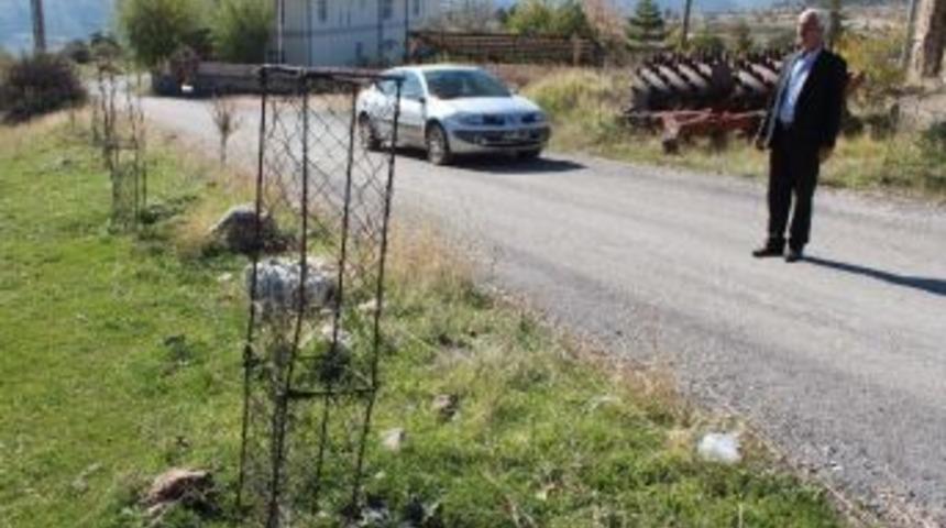 Gencek'te 2 Bin 500 Fidan Toprakla Buluşturuldu