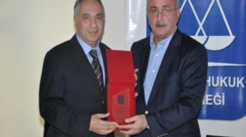 Hukuk&ccedil;ulara Kent Konseyi Bilgilendirmesi